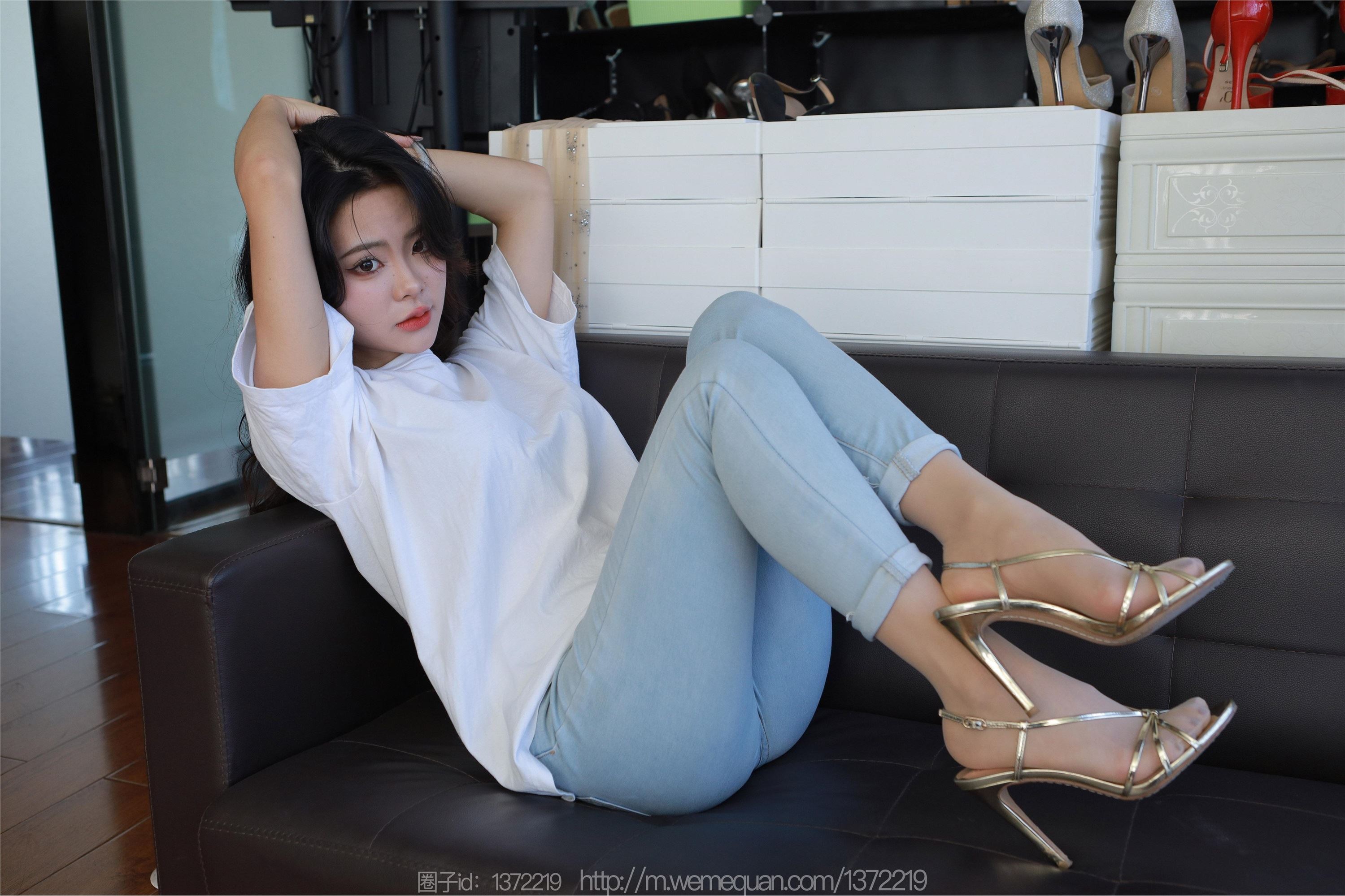 IESS异思趣向  2023.09.04 丝享家 1524 兔兔《白T牛仔裤里丝》